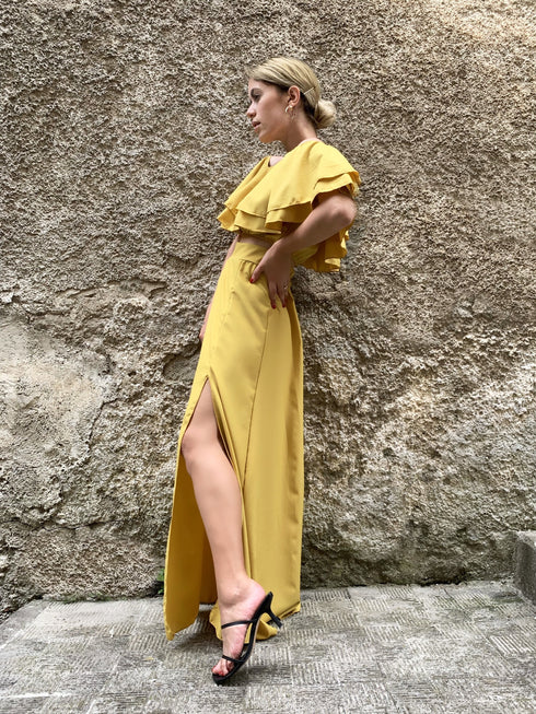 Coordinato con top drappeggiato e gonna midi in raso